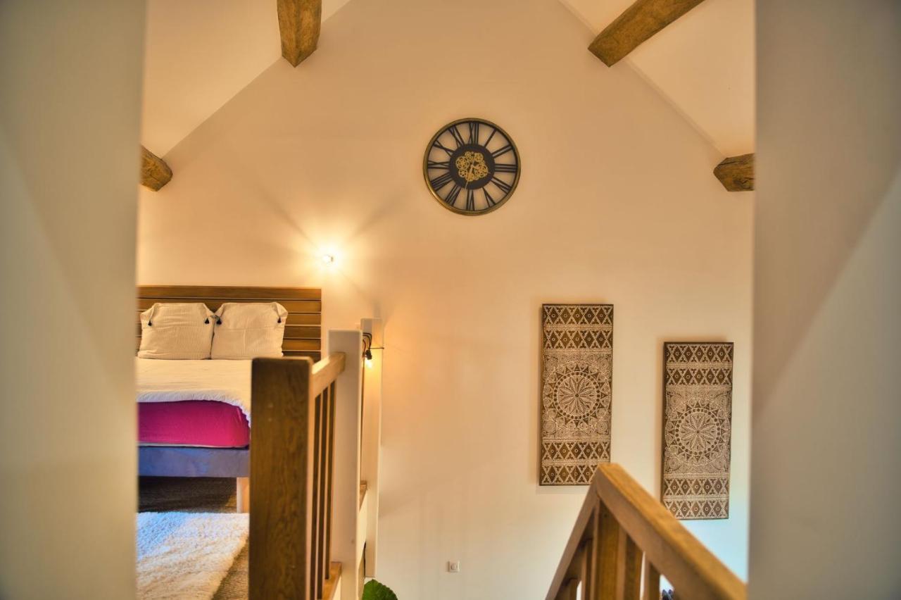 L’Oxalis villa, Sauna et Jaccuzi privatif Bullion Esterno foto